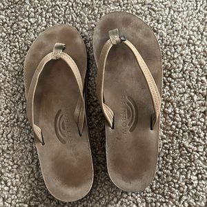 Gently worn! Not yet broken in rainbows.